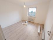 Wohnen am Waldrand: Sanierte 3 Zi. Wohnung mit Süd...