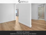 Wohnen am Wasser: Sanierte 2 Zimmer Wohnung mit Balkon