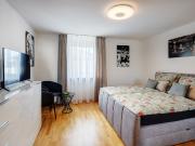 Wohnen auf Zeit: Große möblierte 1 Zimmer Wohnung