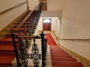 Wohnen gegenüber der Staatsoper