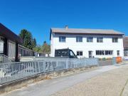 Wohnen & Gewerbe – Haus mit Betriebsstätte vielseitig...