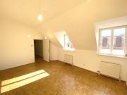 Wohnen im Adlerhof 1070 Wien ! 2 Zimmer DG Wohnung mit... Wohnen im Adlerhof 1070 Wien ! 2 Zimmer DG Wohnung mit...