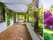 Wohnen im Grünen: Hochparterre mit Loggia & eigenem Garten