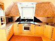 WOHNEN IM GRÜNEN SANIERUNGSBEDÜRFTIGES HAUS MIT...