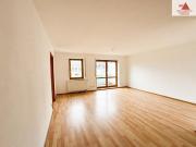 Wohnen im Herzog Georg Ring: 3 Raum Wohnung mit Balkon!