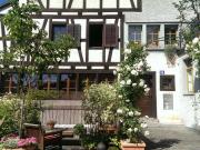 Wohnen in einem Riegelhaus im alten Dorfkern von Zürich...