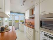 Wohnen mit Aussicht: Durlach, 2 Zimmer, 2 Balkone in...