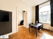 Wohnen mit Charakter klassische Altbauwohnung in bester Lage