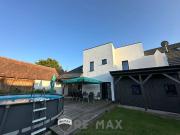 Wohnen mit Pool & Terrasse!