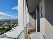 Wohnen mit Skyline Flair – Rooftop Pool & Fitness bei der U1