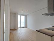 Wohnen mit Skyline Flair – Rooftop Pool & Fitness bei der U1