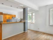 Wohnen mit Stil: Parkett, Balkone und Weitblick