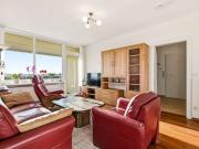 Wohnen mit Weitblick: Lichtdurchflutete Eigentumswohnung...