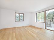 Wohnen mitten in Dahlem Klares Design Erstbezug nach...