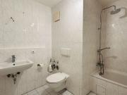 Wohnen über 2 Etagen:offenes Apartment mit Balkon & Terrasse