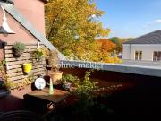 Wohnen über den Dächern: Helle 2 Zimmer Wohnung mit Terrasse