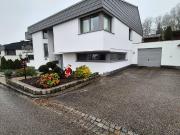 WOHNEN ÜBER LINZ | Helle, neu sanierte 3 Zimmer Wohnung...