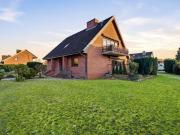 Wohnen, Vermieten oder beides – großzügiges...