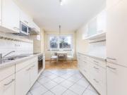 Wohnglück: 4 Zimmer Wohnung mit Tiefgarage in Ruhelage...