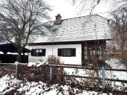 Wohnhaus mit Wintergarten in herrlich ruhiger Lage!