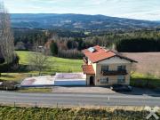 Wohnhaus mit Fernblick! Für ein oder zwei Familien geeignet!