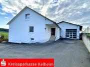 Wohnhaus mit Halle/Werkstatt in Kelheim Thaldorf Viel...