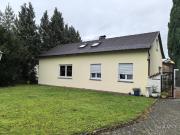 Wohnhaus und Halle für Gewerbe oder Hobby!
