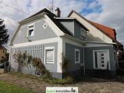 Wohnhaus/DHH Nähe Krankenhaus mit schönem Garten