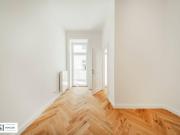 1 Zimmer Wohntraum in vollsaniertem Altbau – Erstbezug...