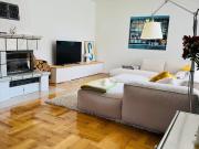 Wohnung Haus im Haus ca. 260 qm Wohn u. Nutzfläche 1000...