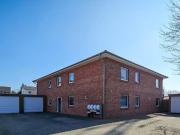 Wohnung kaufen Kaltenkirchen Hochwertige OG Wohnung links.