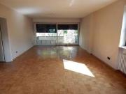 Wohnung mieten Trier Großzügige 4 Zimmer Wohnung mit Balkon.