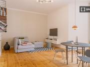 Wohnung mit 1 Schlafzimmer zur Miete in Charlottenburg,...