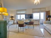 Wohnung mit Aufzug und Balkon im japanischen Viertel von...