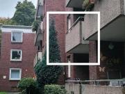 Wohnung mit Balkon und Einbauküche