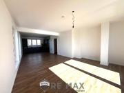 Wohnung mit Terrasse und Parkplatz