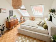 WOHNUNG MIT WEITSICHT / Dachgeschoss Traum mit Loggia...