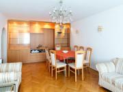Wohnung zum grünen Innenhof in top Lage: 3 Zimmer mit...