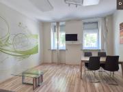 | WOHNUNGEN MIT VIEL POTENTIAL | U BAHN NÄHE | ALTBAU |