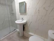 Woking, Surrey GU21, 2 bedroom flat to rent 69226643 |...