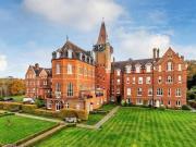 Wolfs Row, Oxted, 3 Bedroom Apartment