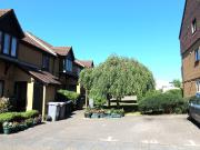 Wonderful 1 Bedroom Ground Floor Flat in NW2 Near...