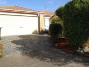 Wonderful 5 Bedrooms Plus Study Family Home at Cambridge...