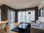 Wonderful and modern apartment with park view at...