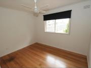 WONDERFUL BACKYARD AND CLOSE TO HIGH STREET