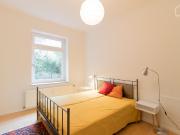 Wonderful & bright flat with little garden located in...