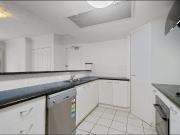 Wonderful Three Bedroom Apartment with Peninsular Position