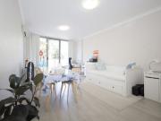 Wonderfully Spaced & Convenient 2 Bedroom Apartment
