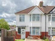 Wood Close, London, 3 Bedroom House