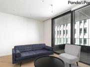 Wood Crescent, London, 2 Bedroom Flat